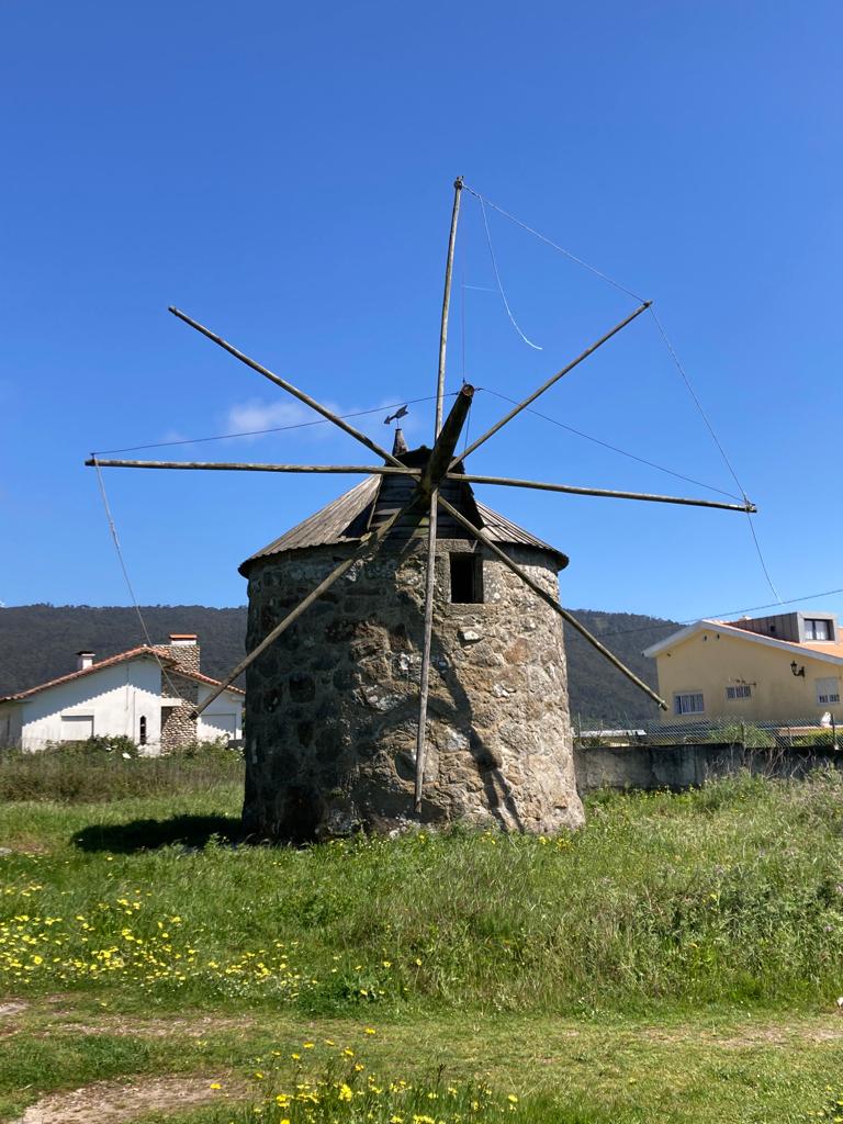 Moinho de vento medieval