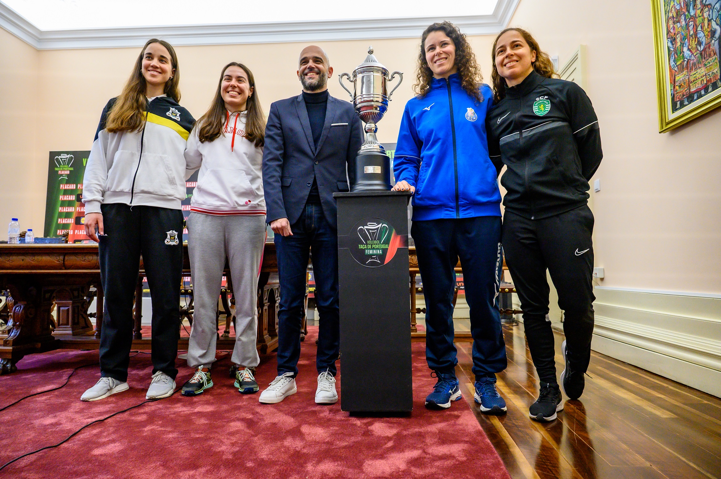EUROPEU DE SENIORES FEMININOS - Federação Portuguesa de Voleibol
